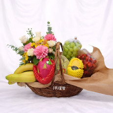 클로이(꽃과 과일)